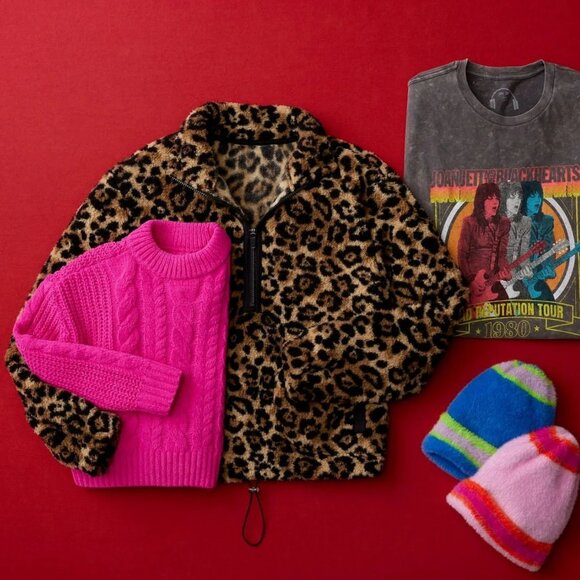 Half Zip Plush Pullover, Leopard - Picture 5 of 7